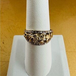 10K Yellow Gold Vintage Band Ring Ornate Leaf Openwork Design size 7.5
